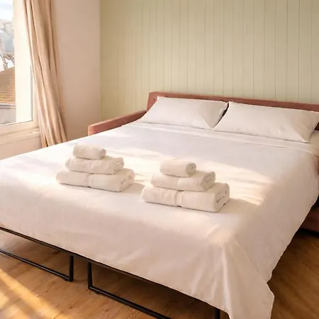 25' Paris -joli Studio-centre-ville- 5' Rer A Station * Saint-Germain-en-Laye